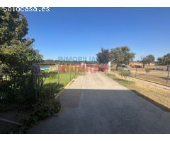 Finca con casa y piscina en Navalmoral de la Mata, Cáceres