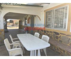 Finca con casa y piscina en Navalmoral de la Mata, Cáceres