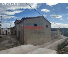Corral en suelo urbano de Valdehuncar, Cáceres.