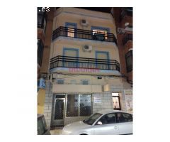Edificio en las calles de Pablo Luengo y Palmera