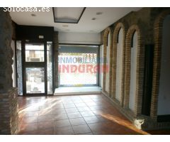 Local en calle Acacia