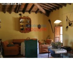 Finca de 50 ha, ideal para uso ganadero y para recreo, con una vivienda