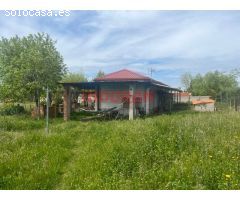 Parcela rústica con vivienda en Navalmoral de la Mata, Cáceres.