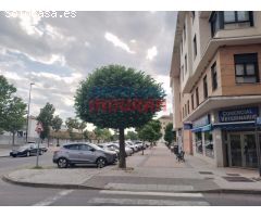 Local comercial en calle Avenida de las Angustias