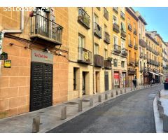 LOCAL CON LICENCIA DE BAR-CAFETERIA EN RENTABILIDAD EN ZONA CENTRO DE MADRID