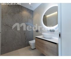 SE VENDE ESCLUSIVA DUPLEX EN 1º LINEA DE PONIENTE