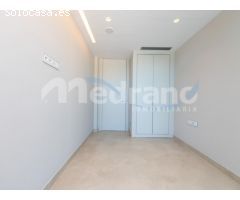 SE VENDE ESCLUSIVA DUPLEX EN 1º LINEA DE PONIENTE