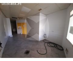 LOCAL COMERCIAL ADAPTADO EN SINFORIANO MADROÑERO, BADAJOZ