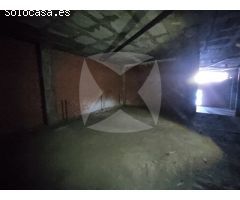 LOCAL COMERCIAL EN ALQUILER. ZONA HUERTA ROSALES.