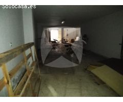 LOCAL CON ENTREPLANTA ADAPTADO EN VENTA. ZONA CENTRO-CASCO ANTIGUO
