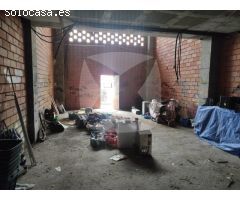 LOCAL COMERCIAL EN VENTA Y ALQUILER EN JARDINES DE GUADIANA.
