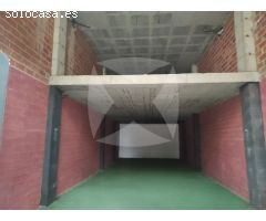 LOCAL COMERCIAL EN VENTA Y ALQUILER EN JARDINES DEL GUADIANA.