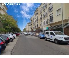 LOCAL COMERCIAL SIN ADAPTAR EN VENTA. ZONA JARDINES DEL GUADIANA.