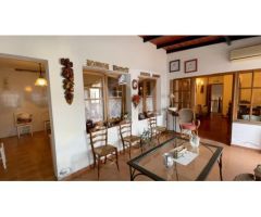 CASA SEÑORIAL DE 490 m2 EN LA CORTE DE PELEAS.