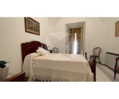 CASA SEÑORIAL DE 490 m2 EN LA CORTE DE PELEAS.