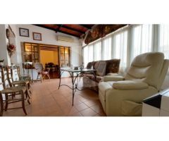 CASA SEÑORIAL DE 490 m2 EN LA CORTE DE PELEAS.