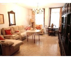 PISO DE 4 DORMITORIOS , EN VENTA CON PLAZA DE GARAJE OPCIONAL , EN CASCO