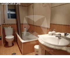 PISO DE 4 DORMITORIOS , EN VENTA CON PLAZA DE GARAJE OPCIONAL , EN CASCO