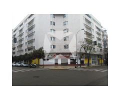 VENTA Y ALQUILER DE LOCAL COMERCIAL ADAPTADO, ZONA CENTRO.