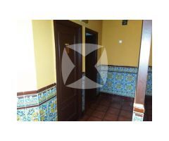 VENTA Y ALQUILER DE LOCAL COMERCIAL ADAPTADO, ZONA CENTRO.