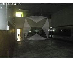 VENTA Y ALQUILER DE LOCAL COMERCIAL ADAPTADO, ZONA CENTRO.