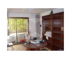 OFICINA CON DESPACHOS EN VENTA, ZONA VALDEPASILLAS