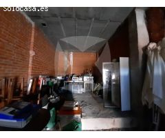 LOCAL COMERCIAL SIN ADAPTAR DE 81 M2/C. ZONA ESTACION-EL PROGRESO