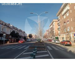 LOCAL COMERCIAL EN VENTA ADAPTADO PARA OFICINAS. ZONA URBANIZACION GUADIANA.