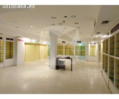 LOCAL COMERCIAL COMPLETAMENTE ADAPTADO JUNTO A EL CORTE INGLES.