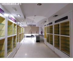 LOCAL COMERCIAL COMPLETAMENTE ADAPTADO JUNTO A EL CORTE INGLES.