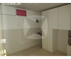 LOCAL COMERCIAL COMPLETAMENTE ADAPTADO JUNTO A EL CORTE INGLES.