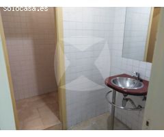 LOCAL COMERCIAL COMPLETAMENTE ADAPTADO JUNTO A EL CORTE INGLES.