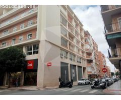 OFICINA EN ALQUILER CON DESPACHOS. ZONA CENTRO.