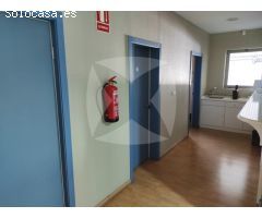 OPORTUNIDAD ÚNICA: NAVE EN VENTA DE 3270m2. POLIGONO EL NEVERO.