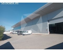 OPORTUNIDAD ÚNICA: NAVE EN VENTA DE 3270m2. POLIGONO EL NEVERO.