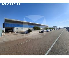 OPORTUNIDAD ÚNICA: NAVE EN VENTA DE 3270m2. POLIGONO EL NEVERO.