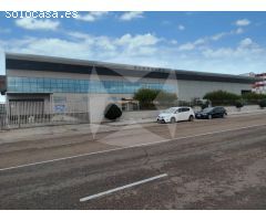 OPORTUNIDAD ÚNICA: NAVE EN VENTA DE 3270m2. POLIGONO EL NEVERO.
