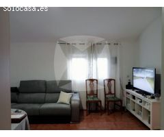 CASA EN VENTA CON PATIO TRASERO DOBLE, PISCINA Y COCHERA. ZONA SAN RAFAEL DE