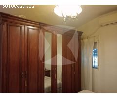 CASA EN VENTA CON PATIO TRASERO DOBLE, PISCINA Y COCHERA. ZONA SAN RAFAEL DE