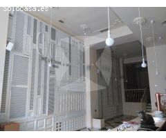LOCAL COMERCIAL EN VENTA ADAPTADO PARA HOSTELERIA EN ZONA VALDEPASILLAS.