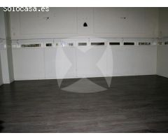 LOCAL COMERCIAL EN VENTA ADAPTADO PARA HOSTELERIA EN ZONA VALDEPASILLAS.