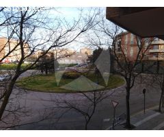 OFICINA EN ALQUILER CON DESPACHOS Y PLAZA DE GARAJE OPCIONAL. ZONA HUERTA