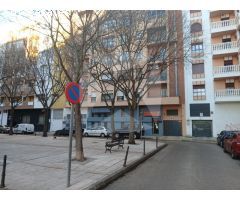 ¡TU PLAZA DE GARAJE EN EL CENTRO DE BADAJOZ DESDE 55€ AL MES!
