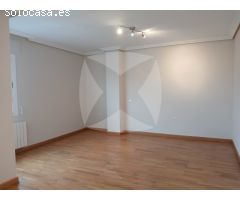 RESIDENCIAL CON PISCINA, ZONA MACONDO