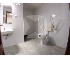 LOCAL COMERCIAL EN ESQUINA CON GRAN VISIBILIDAD