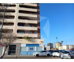 LOCAL COMERCIAL EN ESQUINA CON GRAN VISIBILIDAD