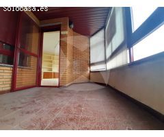 EXCLUSIVO ÁTICO EN UNA SOLA PLANTA DE 4 DORMITORIOS CON PLAZA DE GARAJE Y