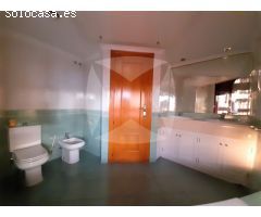 EXCLUSIVO ÁTICO EN UNA SOLA PLANTA DE 4 DORMITORIOS CON PLAZA DE GARAJE Y