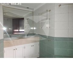 EXCLUSIVO ÁTICO EN UNA SOLA PLANTA DE 4 DORMITORIOS CON PLAZA DE GARAJE Y