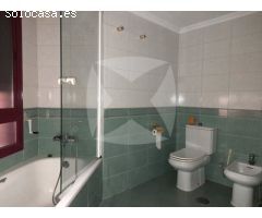 EXCLUSIVO ÁTICO EN UNA SOLA PLANTA DE 4 DORMITORIOS CON PLAZA DE GARAJE Y